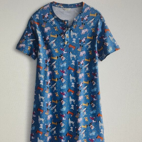 VERA BRADLEY BARK PARK DOGS HENLEY NIGHT DRESS/NIGHTSHIRT:NWT  MEDIUM or LARGE - Picture 2 of 15
